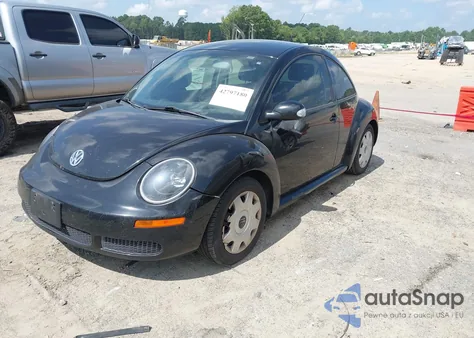 2010 Volkswagen New Beetle z USA, uszkodzony, nr VIN 3VWPG3AG7AM018434